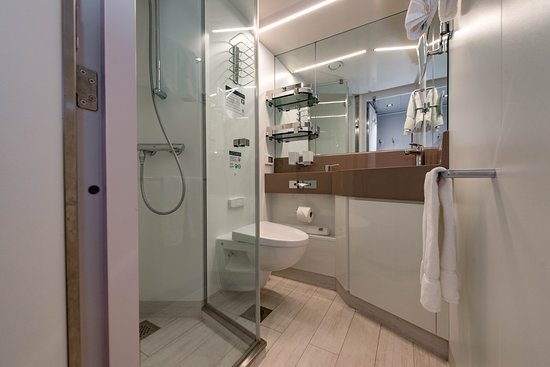 image-20250120004414-inside-cabin (8).jpg